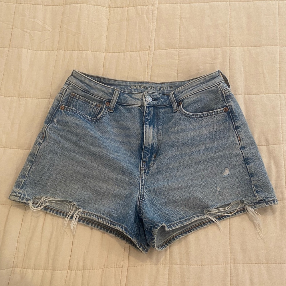 American eagle high rise mom short